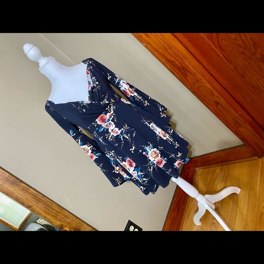 Navy Floral Long Sleeve Romper - S